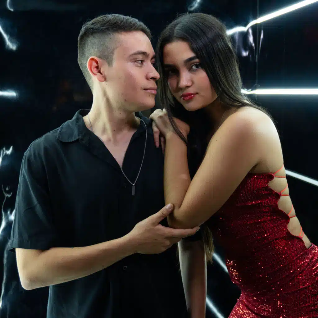 Explícito (feat. Thiago)