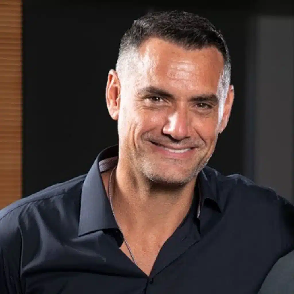 أيمن قيسوني ضيف Dad Unscripted مع جيل الغبري