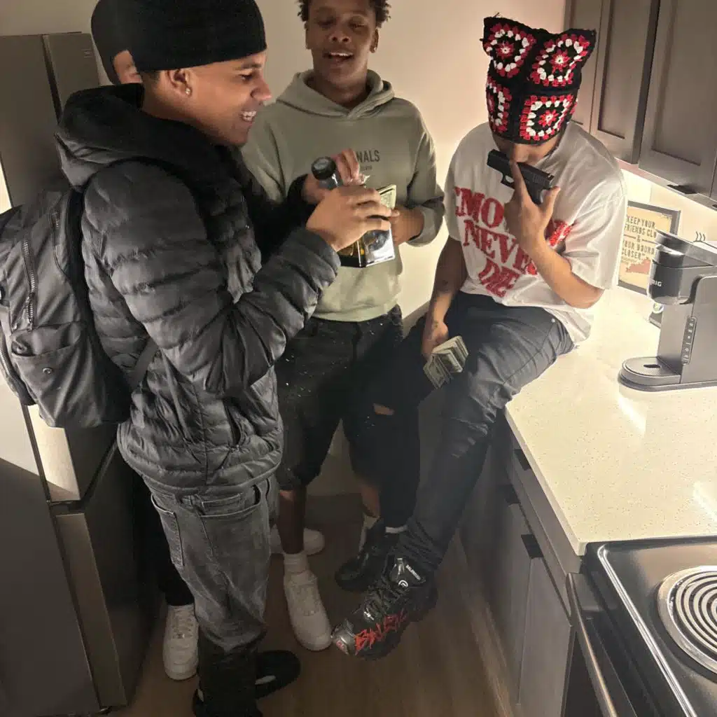 Want Smoke (feat. Mari)