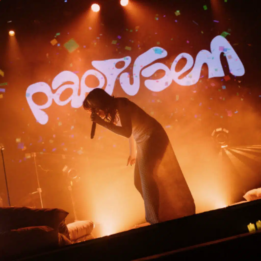 Kaybettim Yirmilerimde (Live @Pijama Partisi)