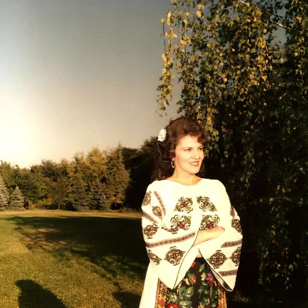 A trecut aseara dorul pe la noi prin sat