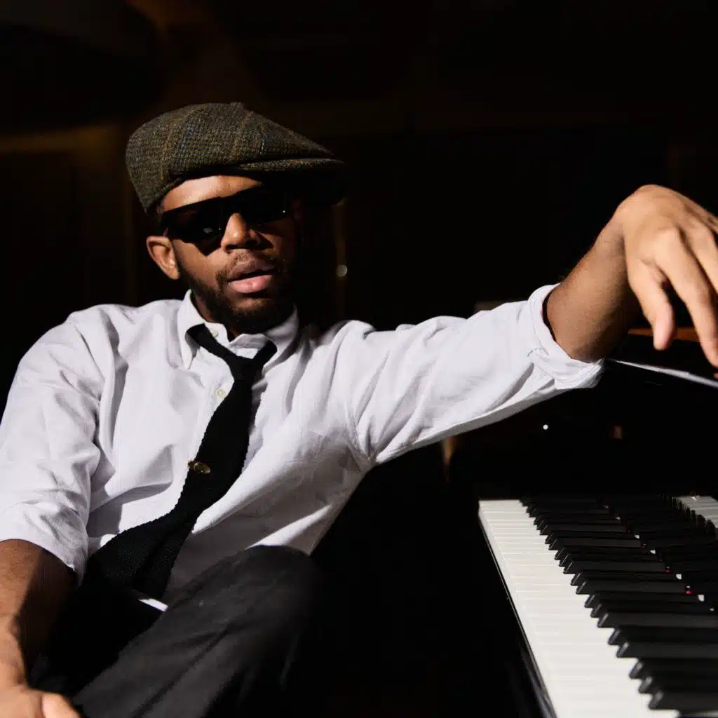 Pianist Sean Mason Performs Live