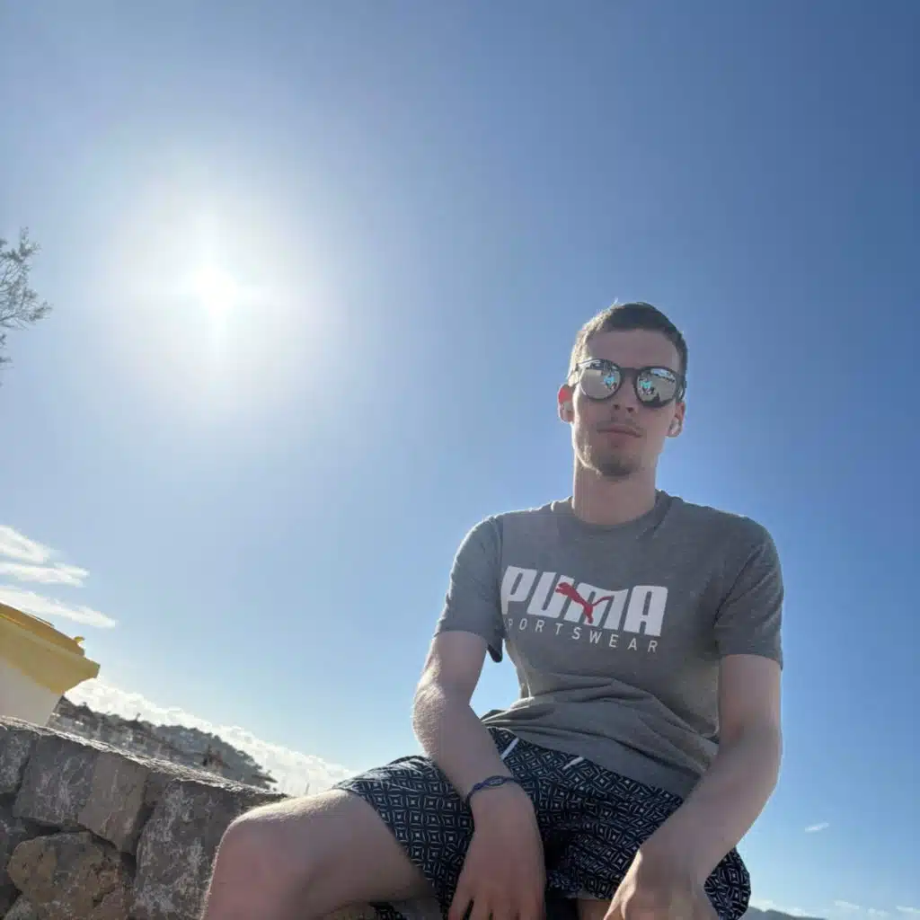 R3nder and DARK KNIGHTS