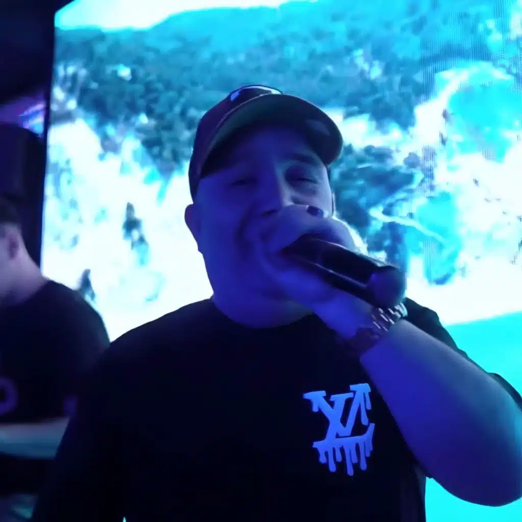 فقرا وزعامة (feat. Manini Sahar)