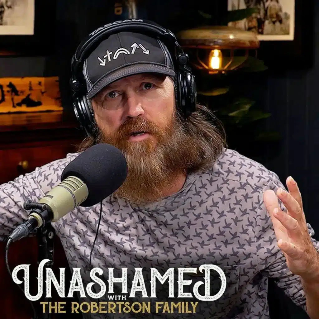 Ep 1212 | Jase Goes off on a Popular Winter Fashion Trend & Jesus Paid All Our Debts but One