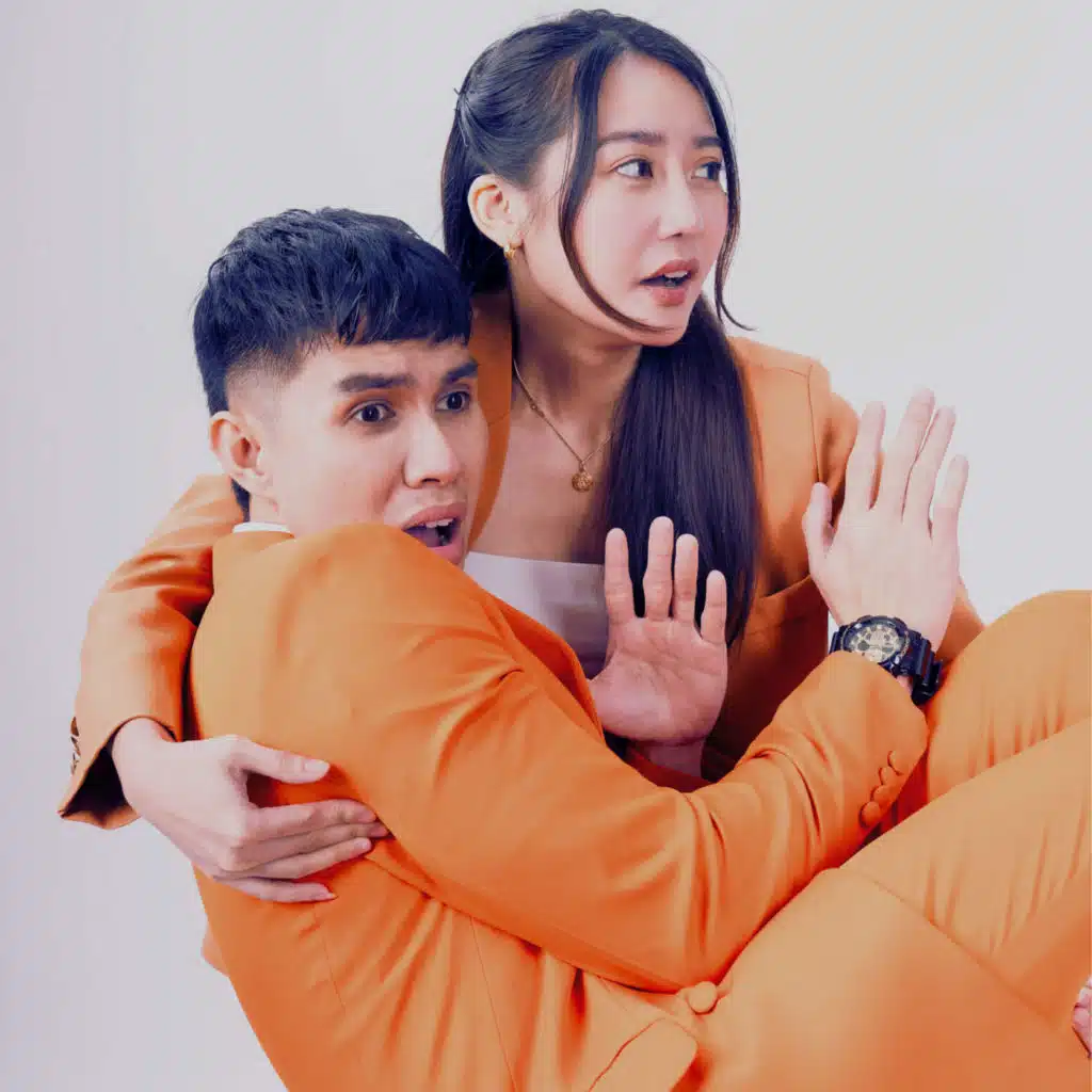 Sino ba (feat. Brave, Roberto & YUHI)