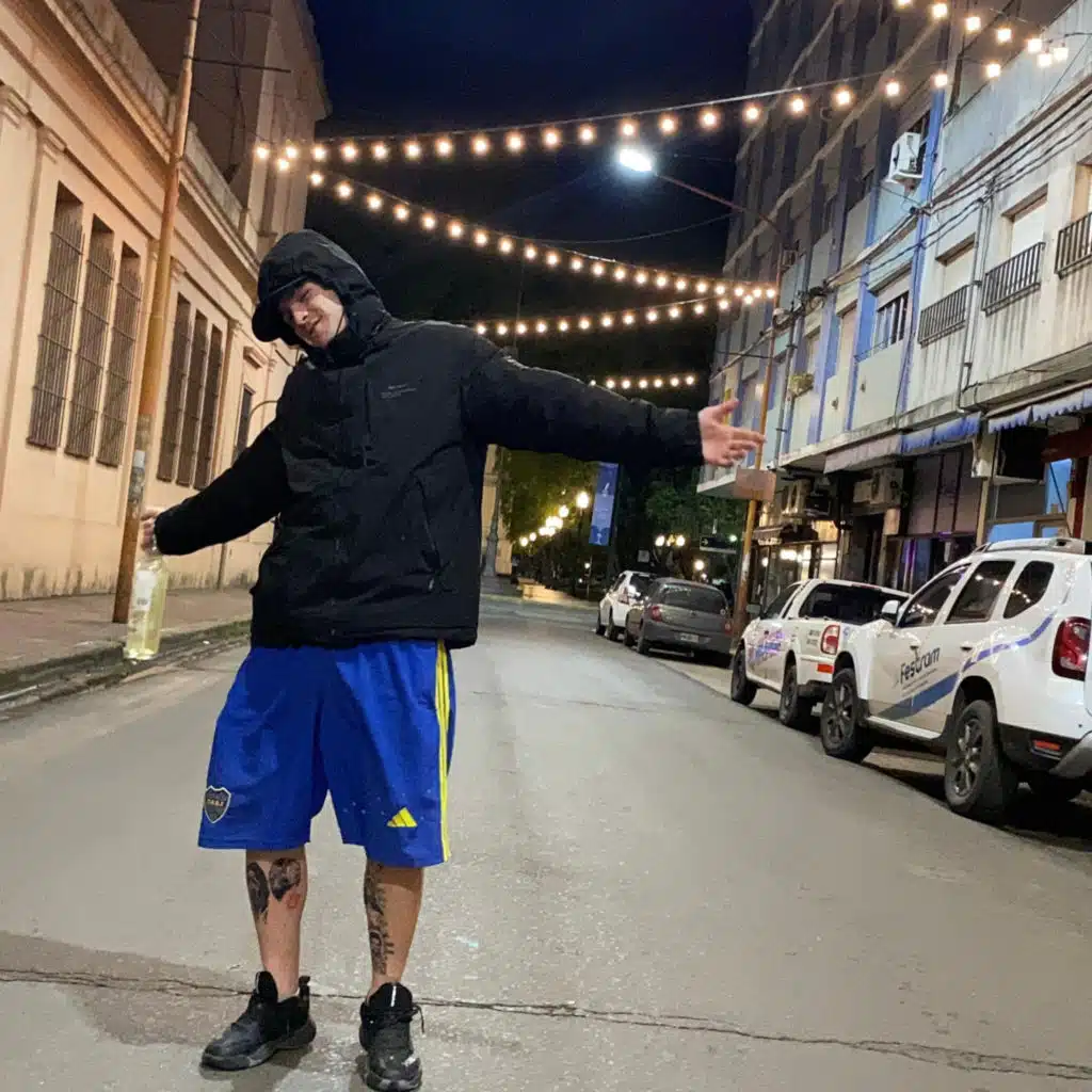 Contrato (feat. Kenny Malamanía & SLS)