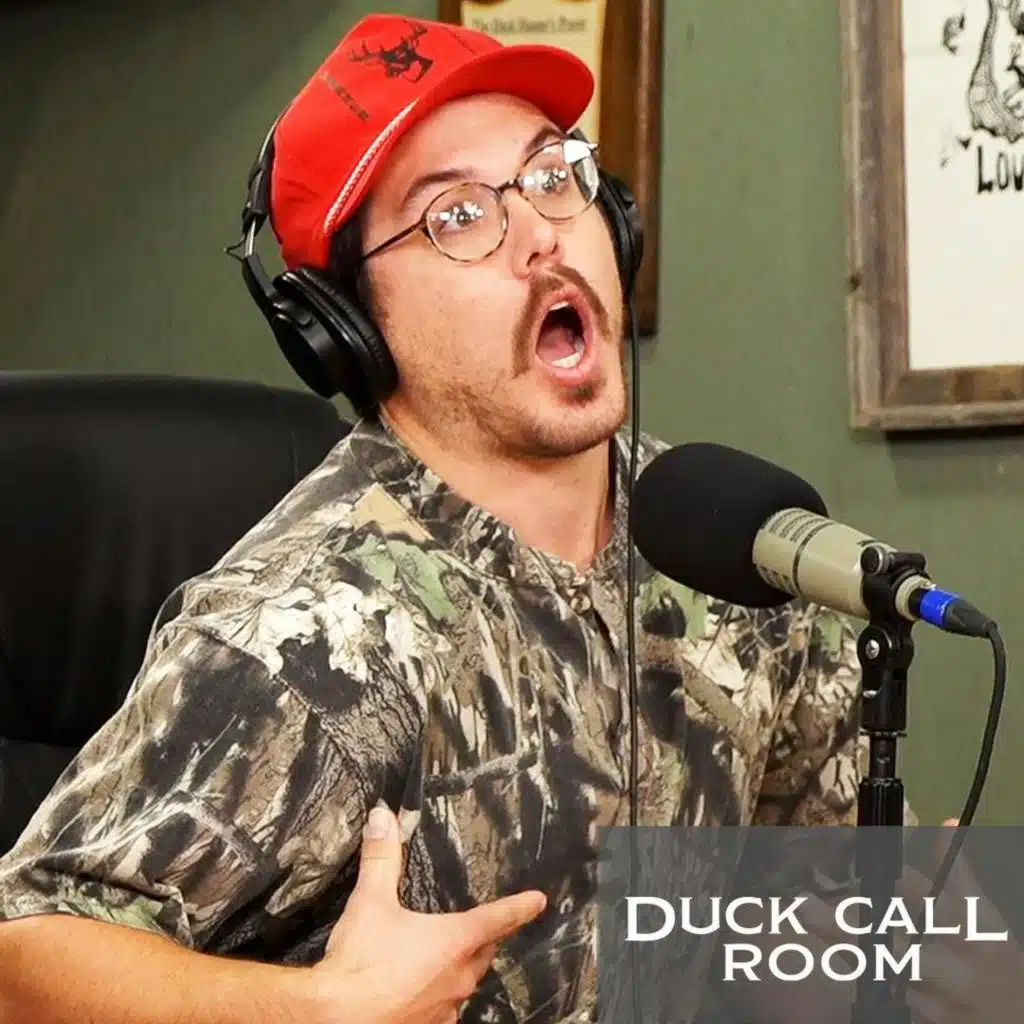 Uncle Si Loses it Over Jacob Mayo's Embarrassing Thai Massage