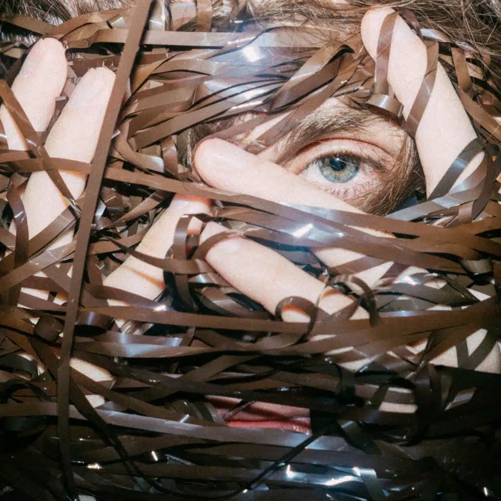 AKHARIN (feat. Fagheer)