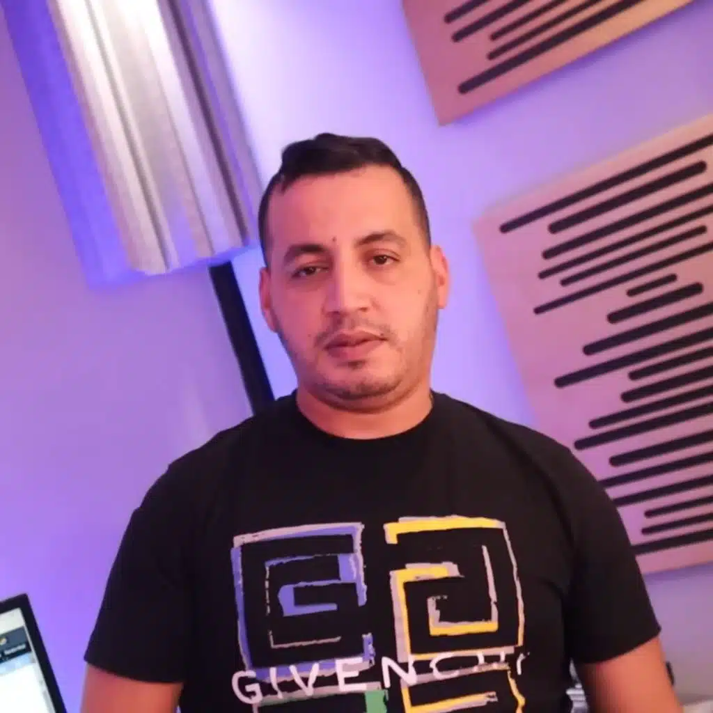 Chira Brunette (feat. Hichem Smati)