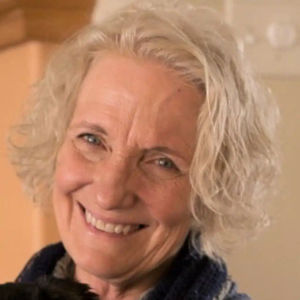 AMINA KNOWLAN: On Weaving the Web of Interconnection