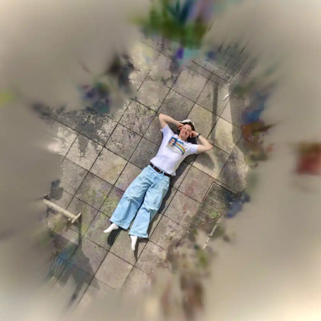 AUSRASTEN ESSENTIALS