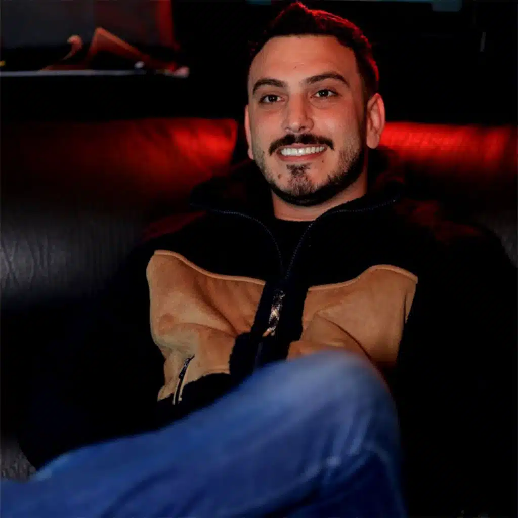 انت كلاشن وانا كلاشن