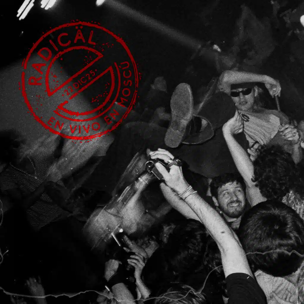 RADICÄL (En Vivo Moscú)
