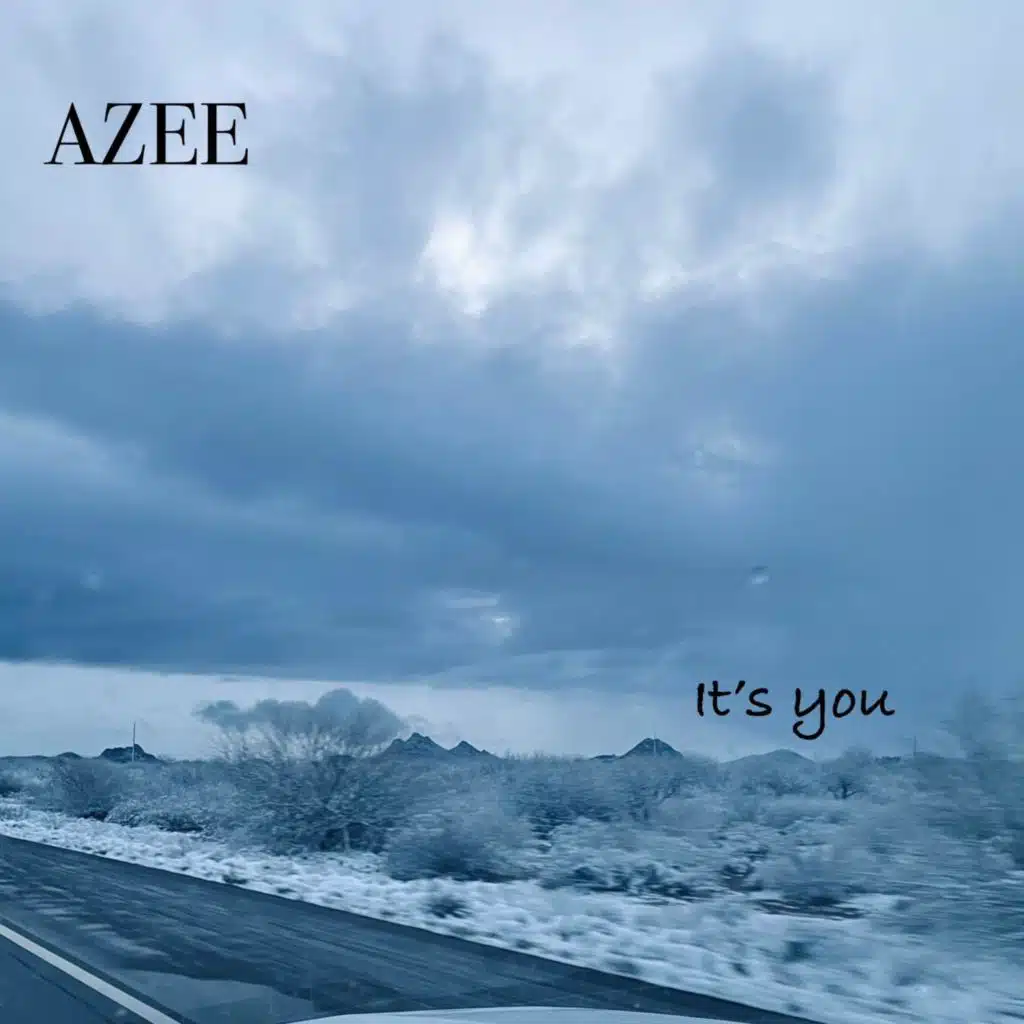 AZËE