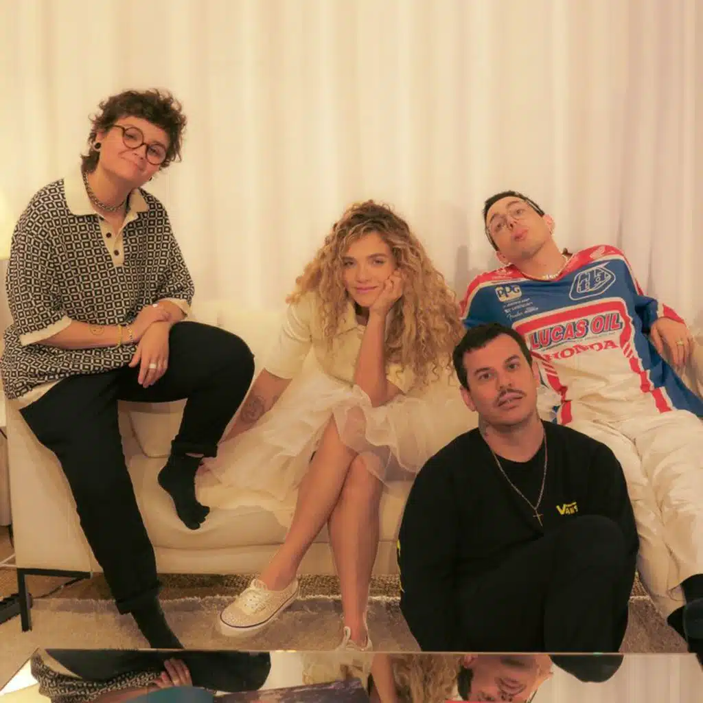 Karen Jonz - Live Sala de Estar