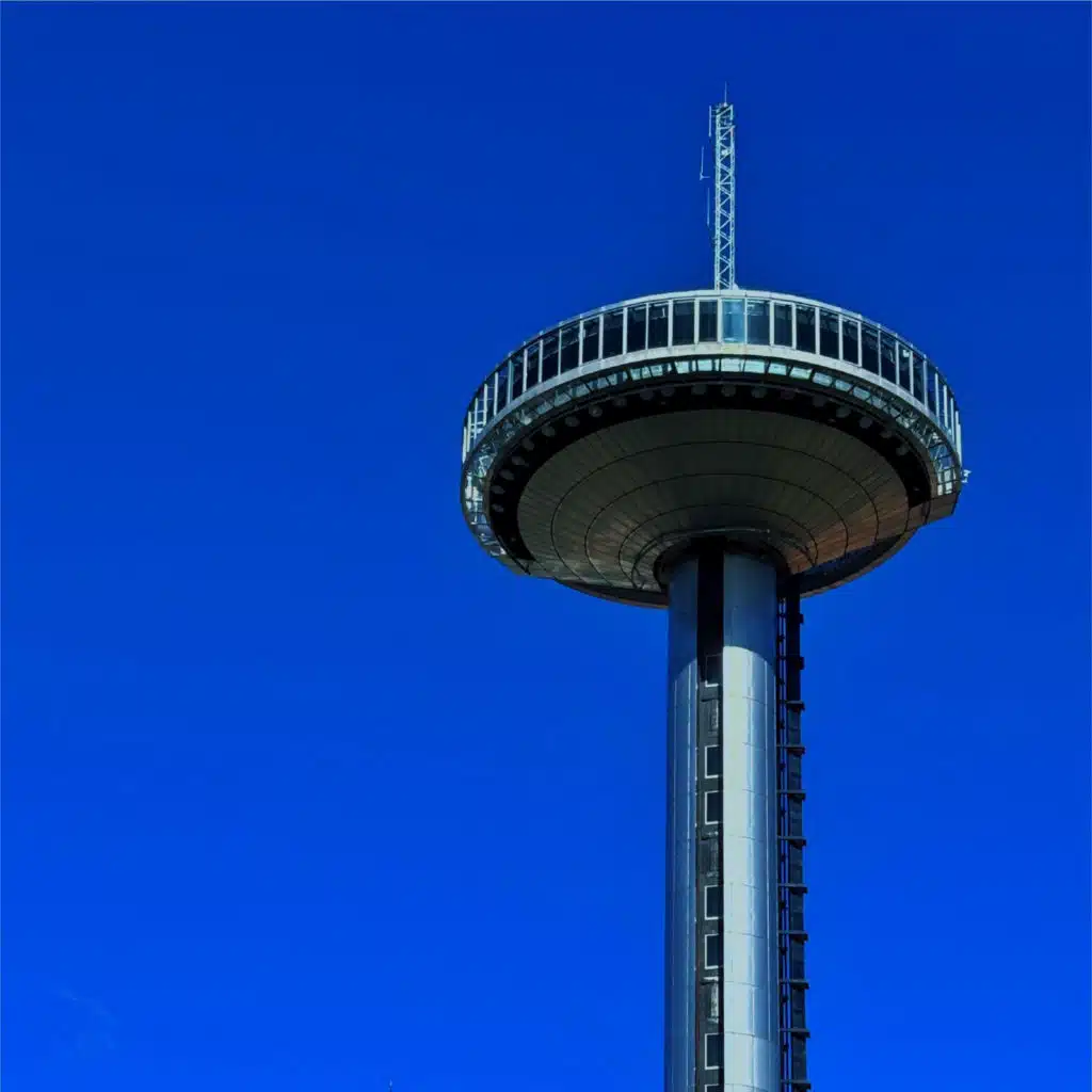 Ciudad De Paso (feat. Nara)