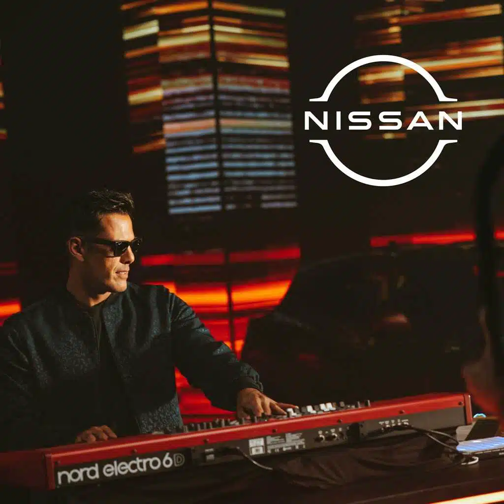 Urban Pulse (feat. Hisham Kharma)