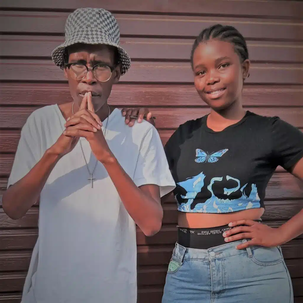SMezi & Esona