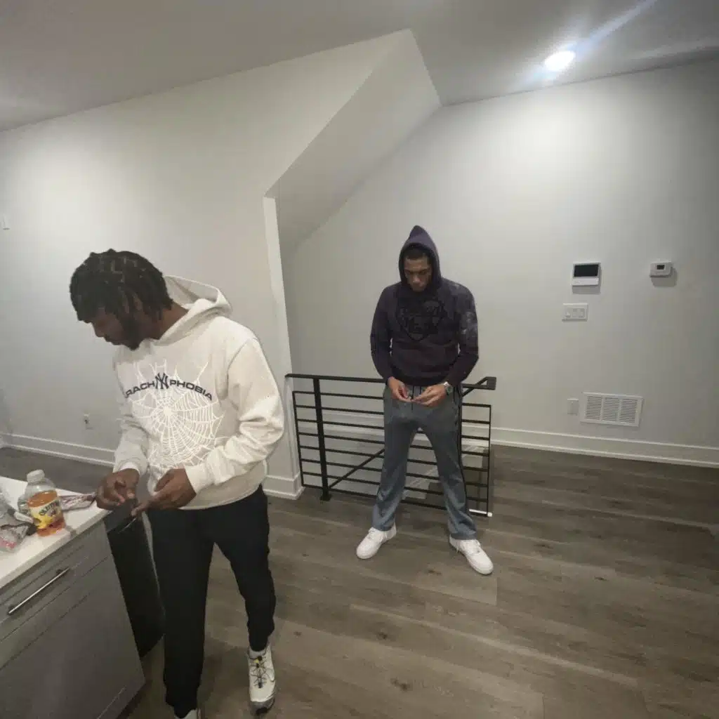 SMUDDY CLASSIC (feat. MEEZY)