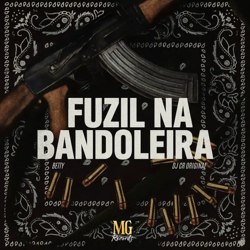 FUZIL NA BANDOLEIRA