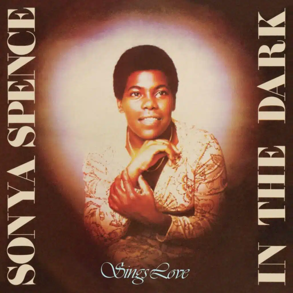 In the Dark / Sings Love