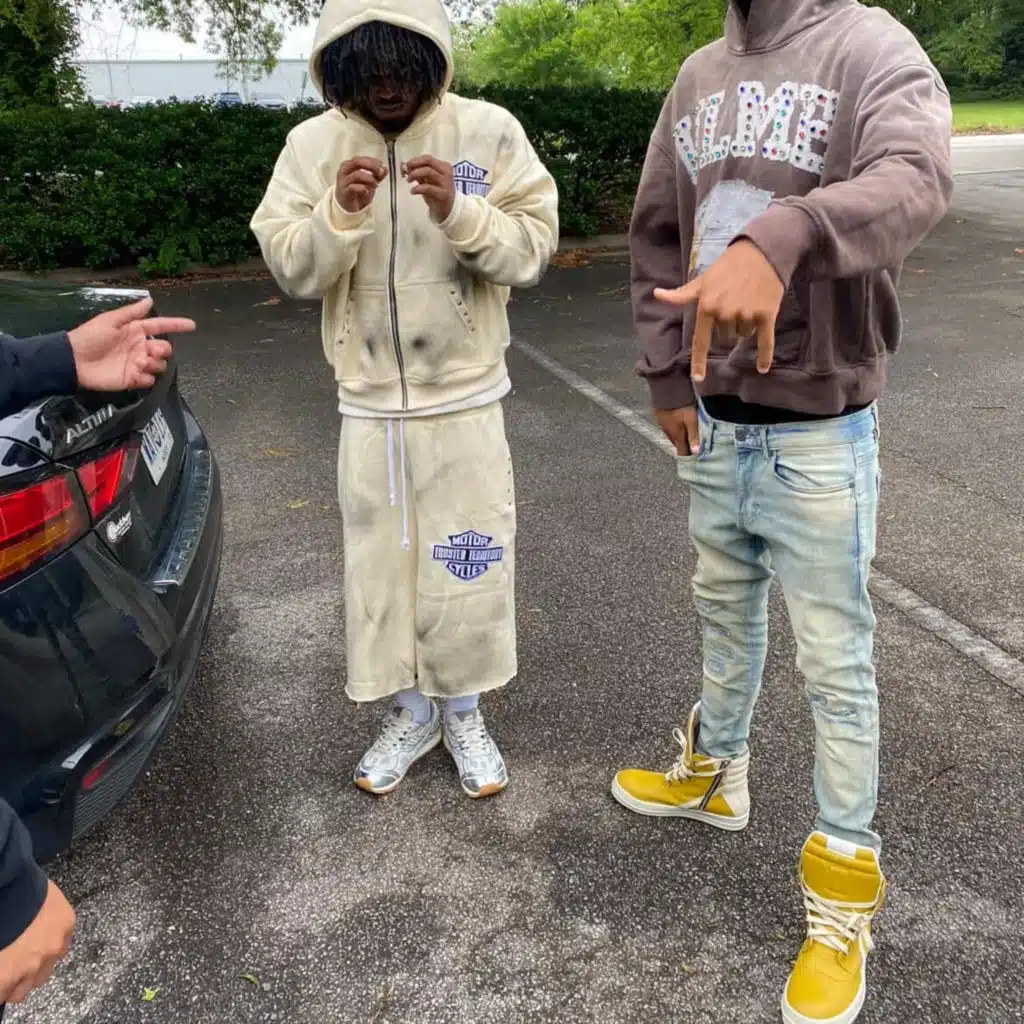 Fully auto (feat. Yaajay)