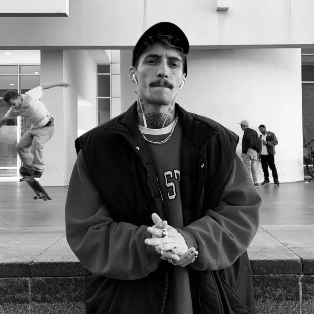 RUE MORGUE (feat. Estricto)