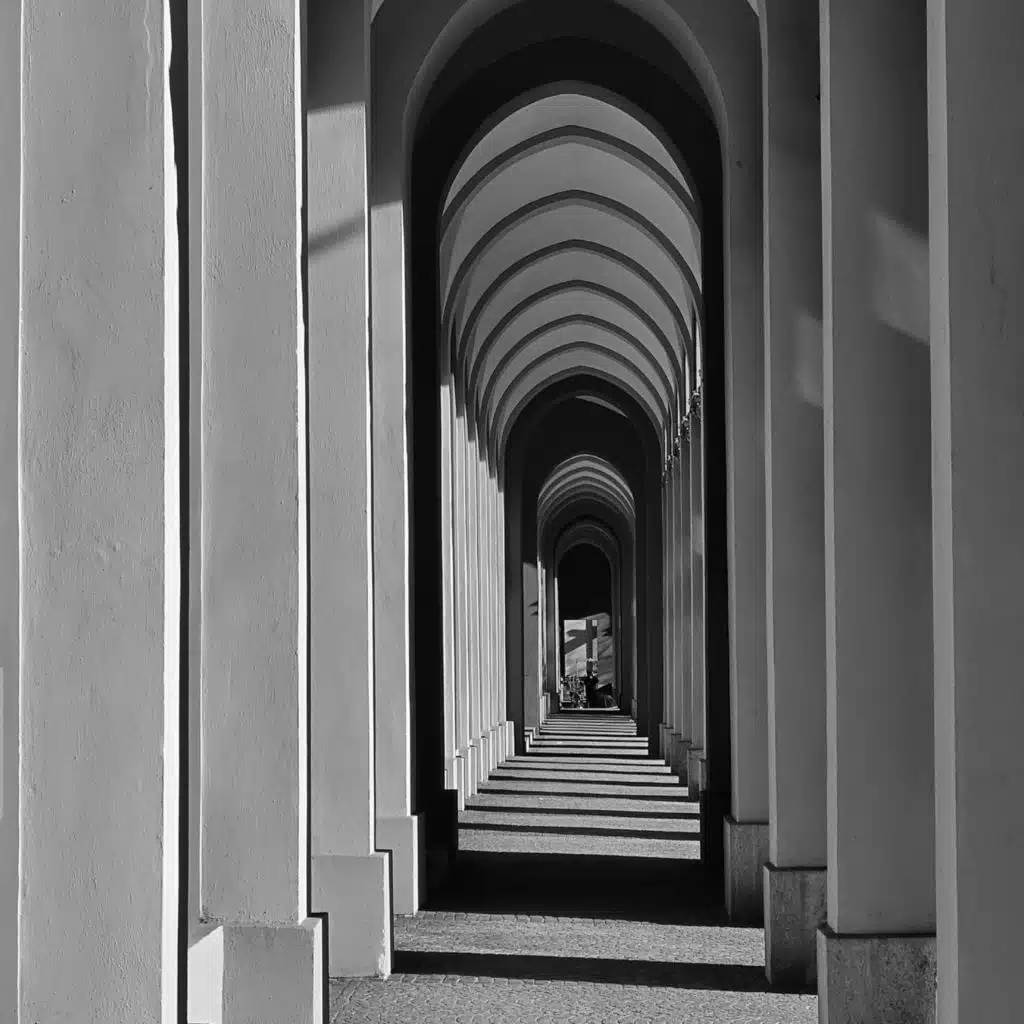 izascool & NMR Digital