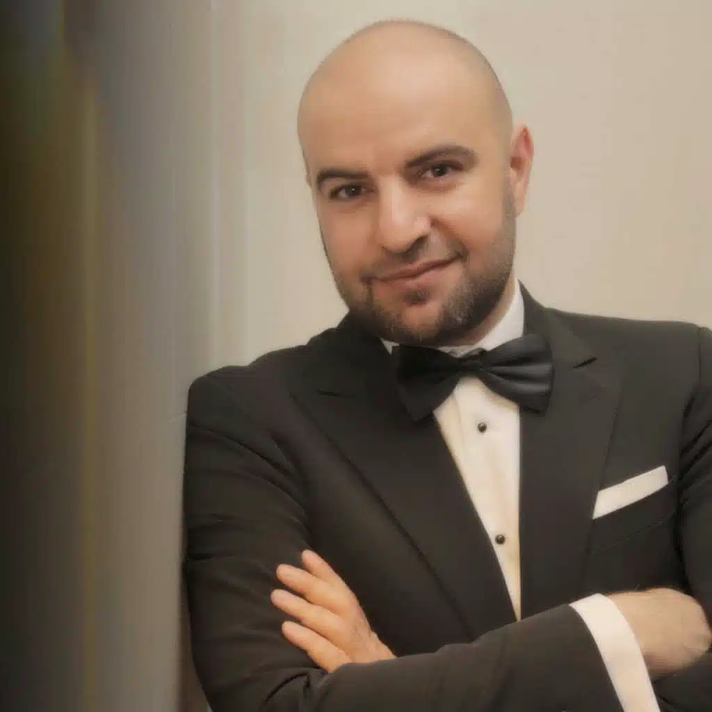 بعدني بعيني اشوفك اجمل الناس