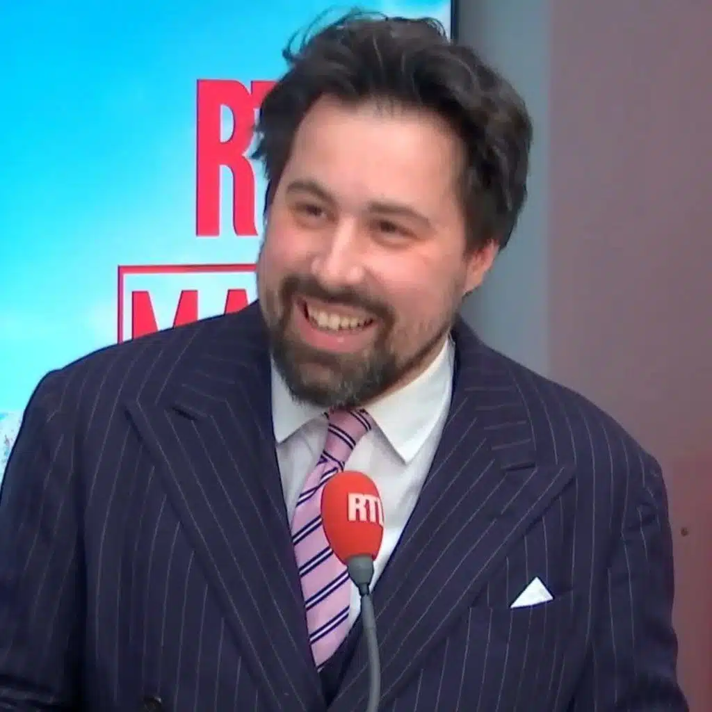 Philippe-Audrey Larrue Saint-Jacques : "Qu'elle est belle, la résilience du peuple français face à ce que l'Histoire retiendra comme le grand blizzard de 3 cm"