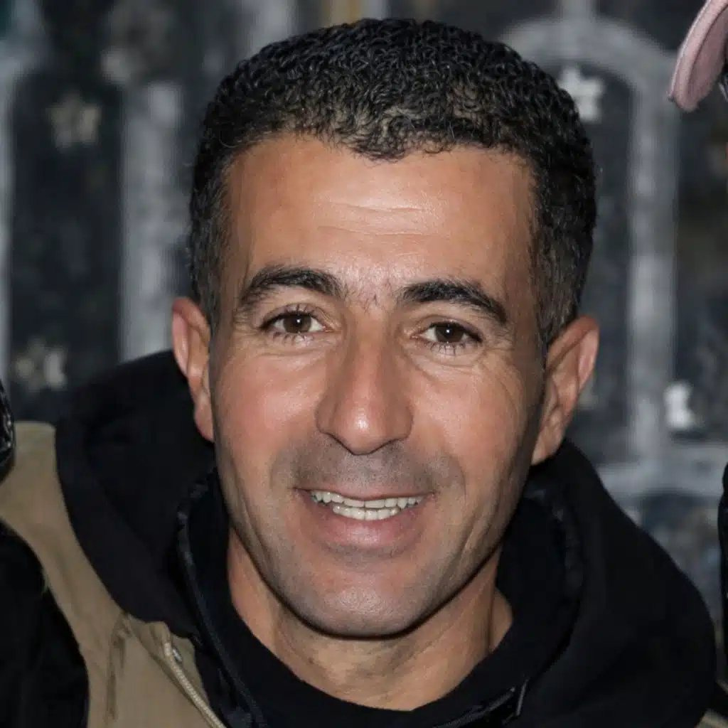 لقلب مهول عليك يسول يا لحب الاول (Live)