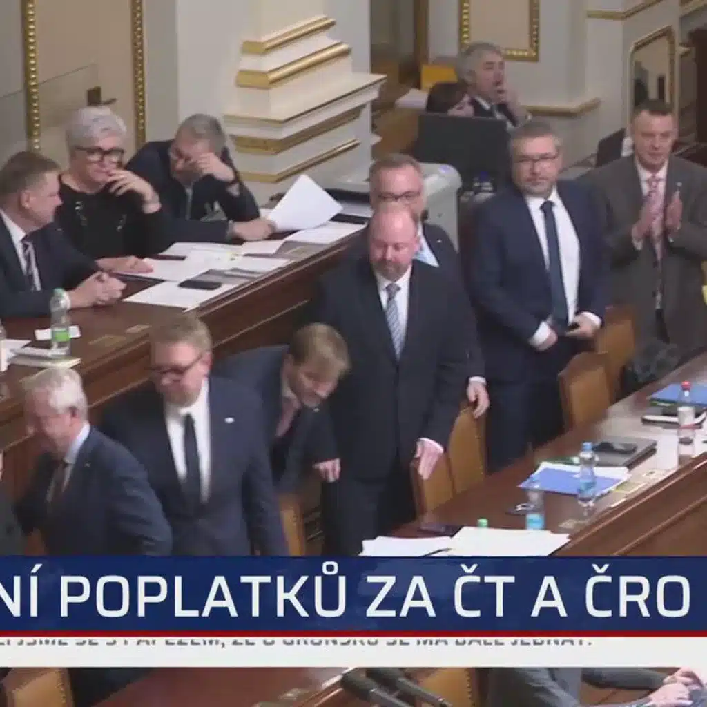 Bezpečnostní rozvrat, čertí se opozice kvůli L-159. Bicepsové řeči, kontroval Juchelka