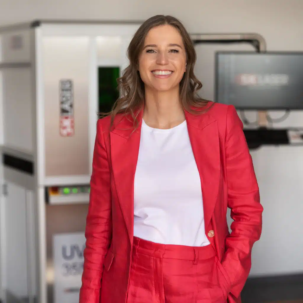 Würstchen grillen mit dem Laser - Dina Reit (SK Laser)