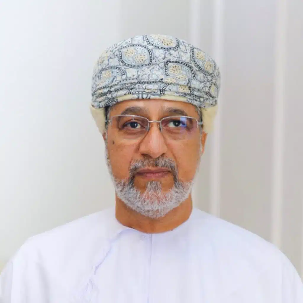 العالم يبحث عن ربان ماهر _ للدكتور إسماعيل الأغبري