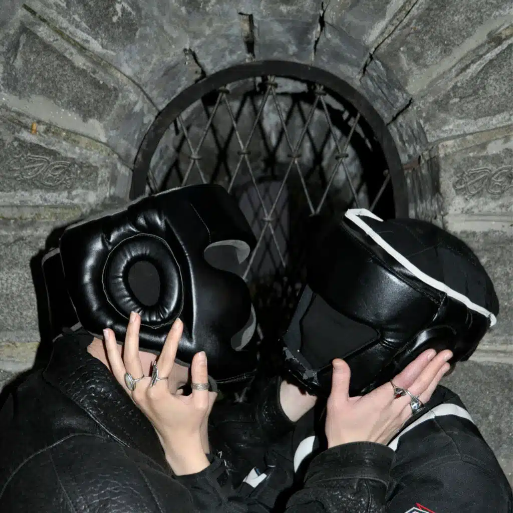 Мертвецы историй не рассказывают