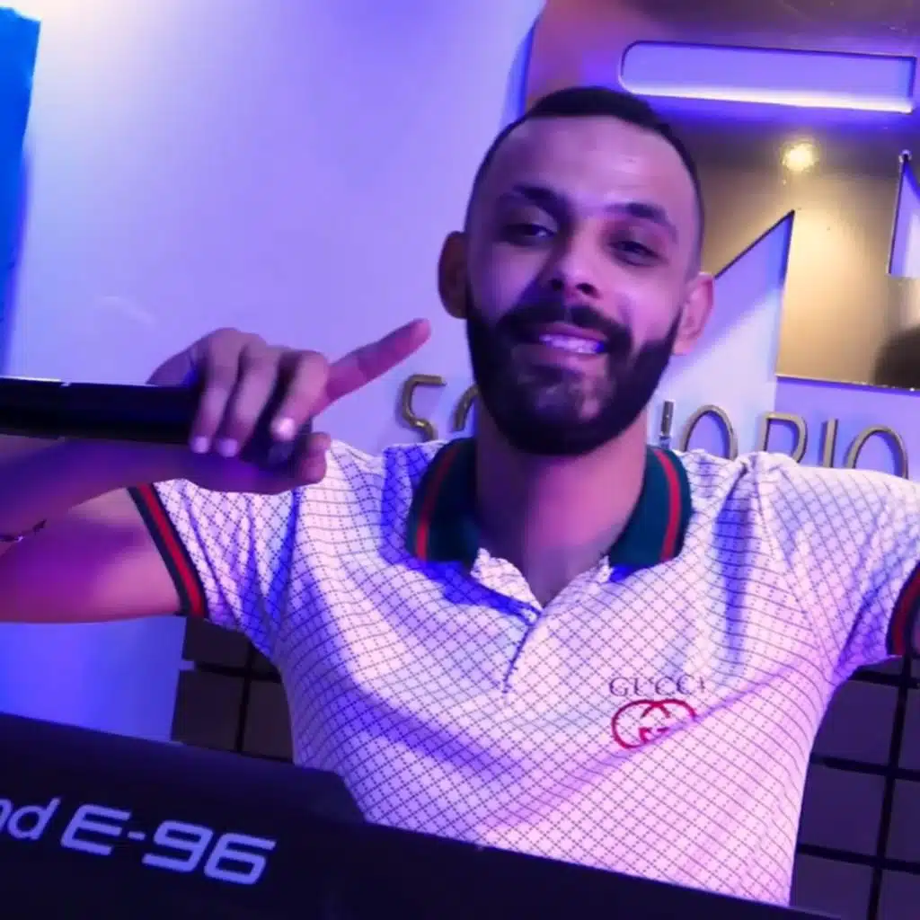 walid jdid (feat. Raouf Tadj)