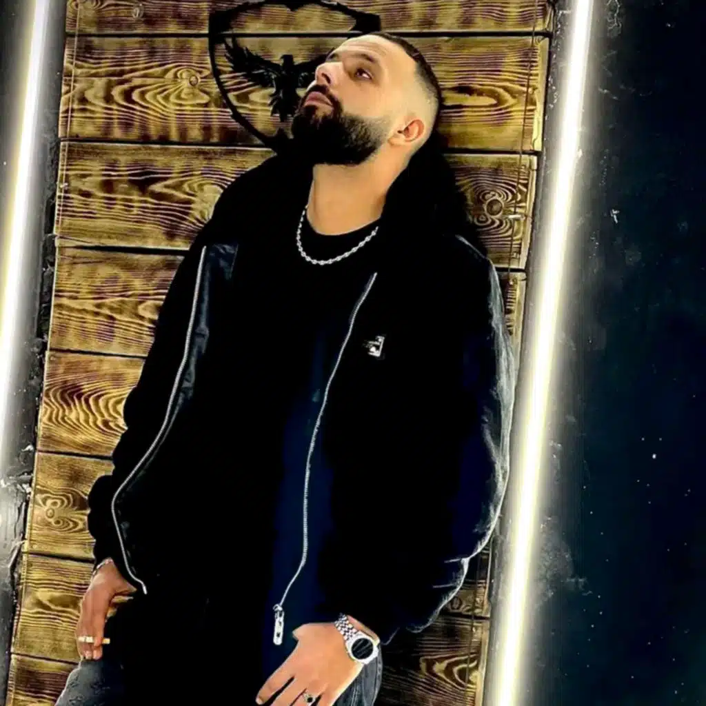 شرابي بين كرعية