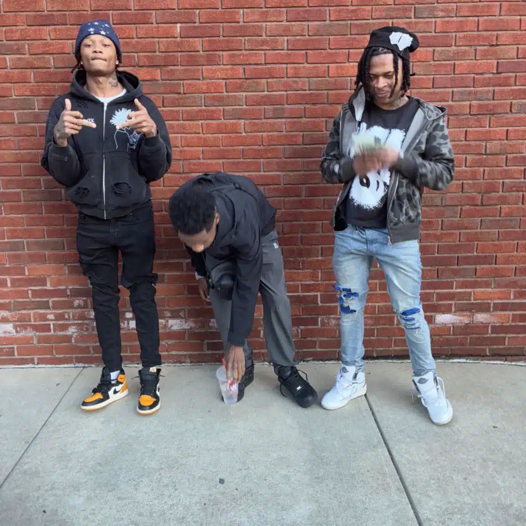 Hand Out Beatings (feat. Zay Hollin)
