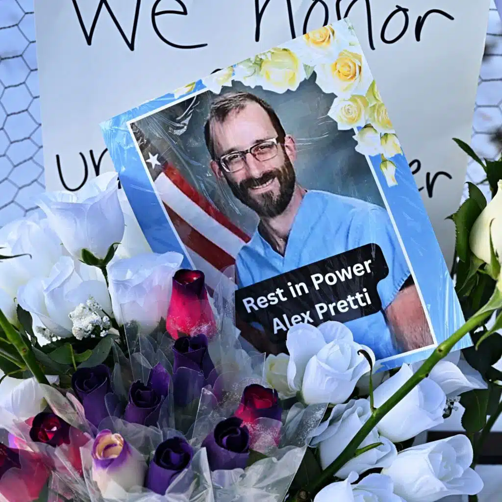 Largest nurses union calls to abolish ICE after Alex Pretti killing