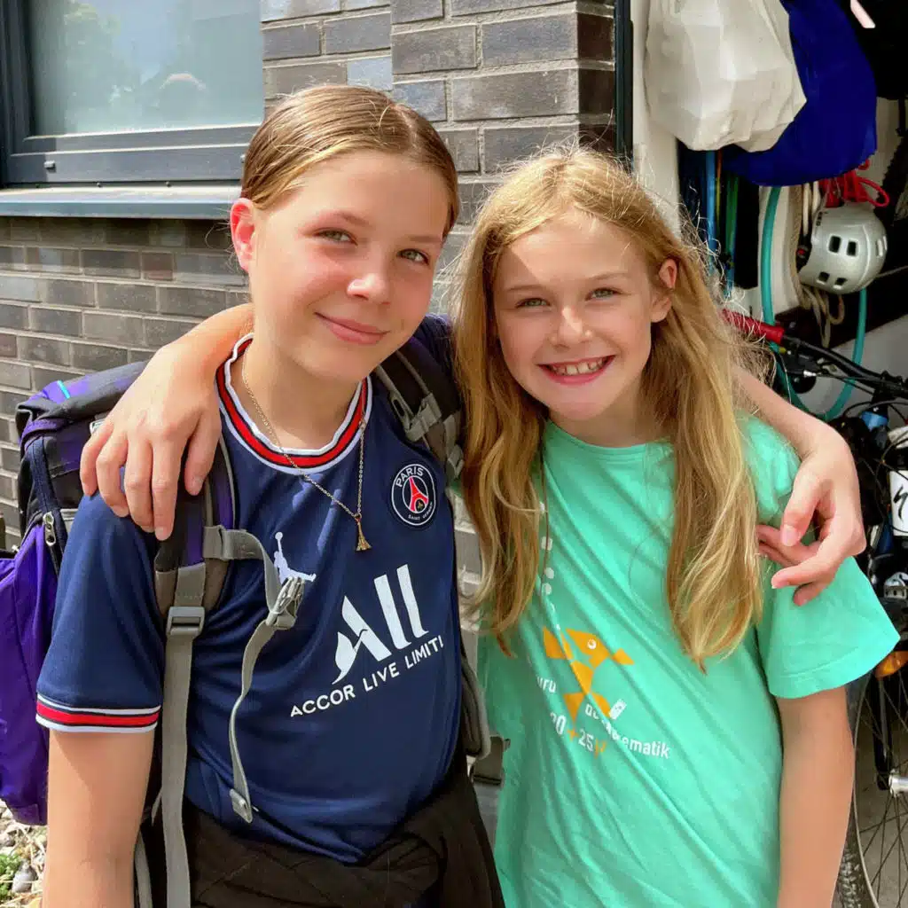 Lola leaves home: Following a nine-year-old exchange student’s adventure