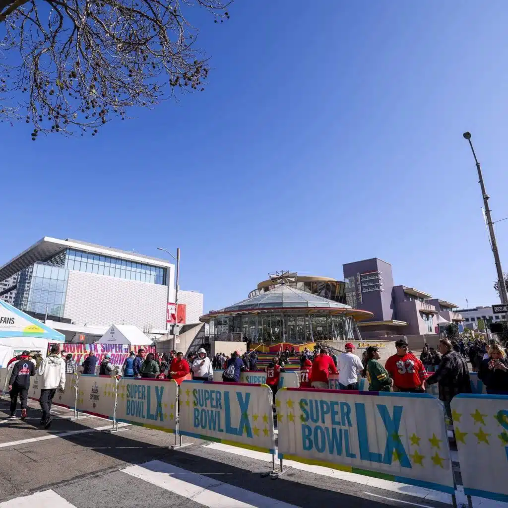 Heavy on celebrity, light on social commentary