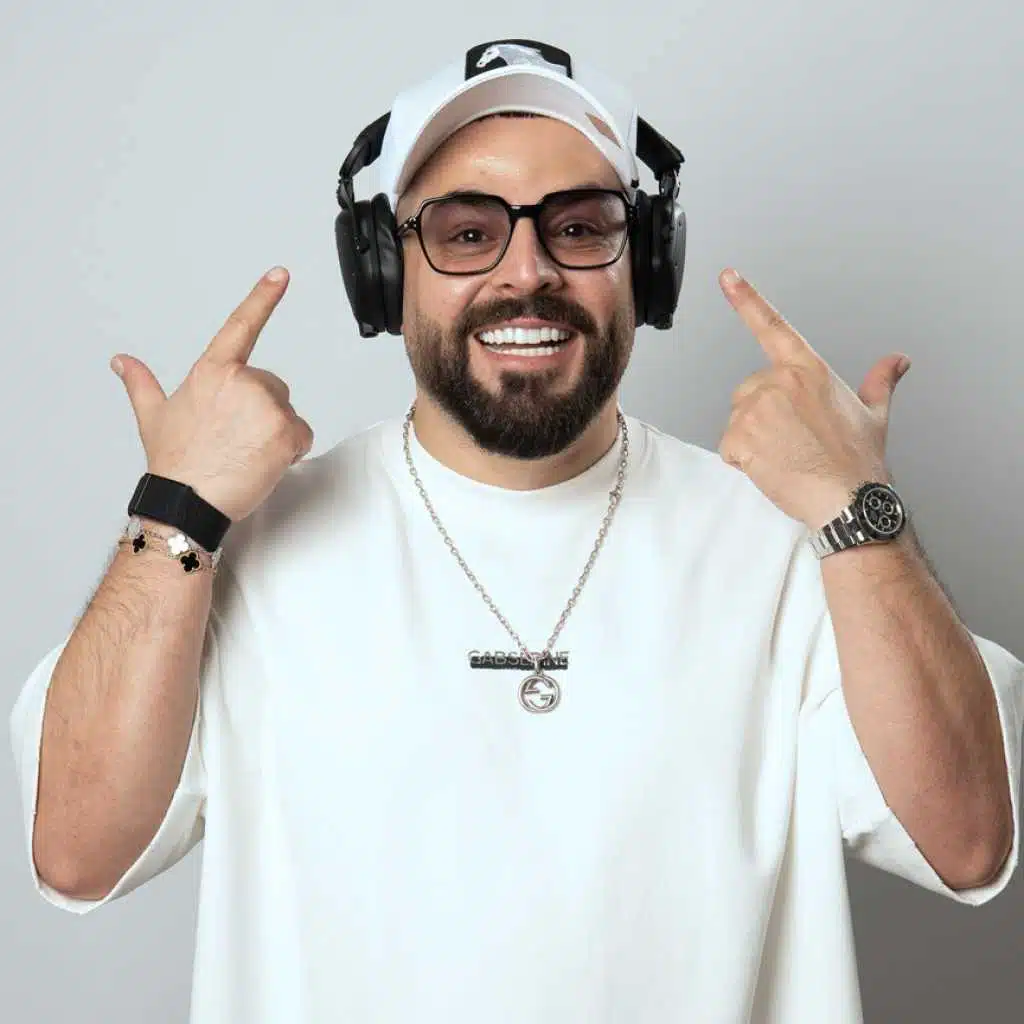 دي جي كناري