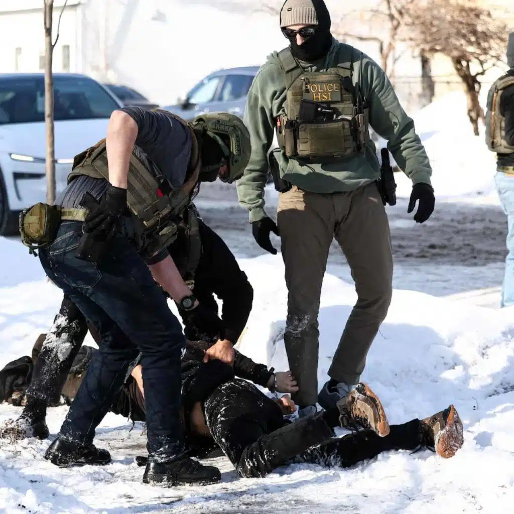Är ICE på väg att bli Trumps egen armé?