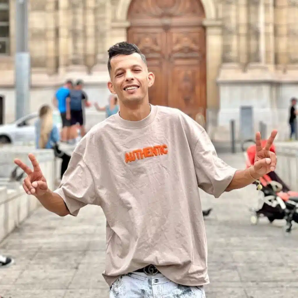 الشاب عباس كحلة