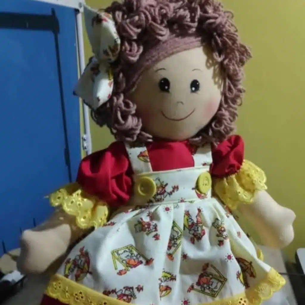 Cabeça de Boneca de Pano