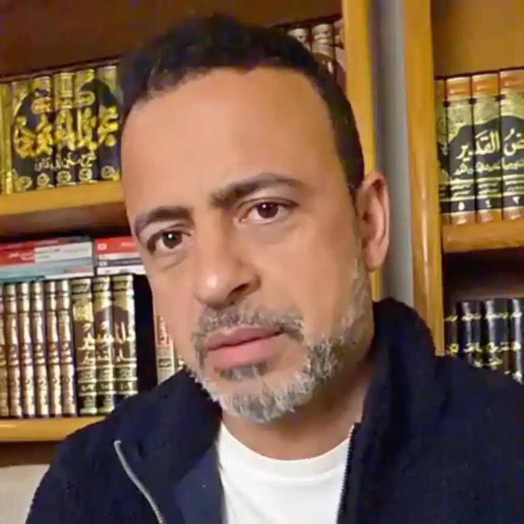 01- قدم في الأرض وقلب في السماء