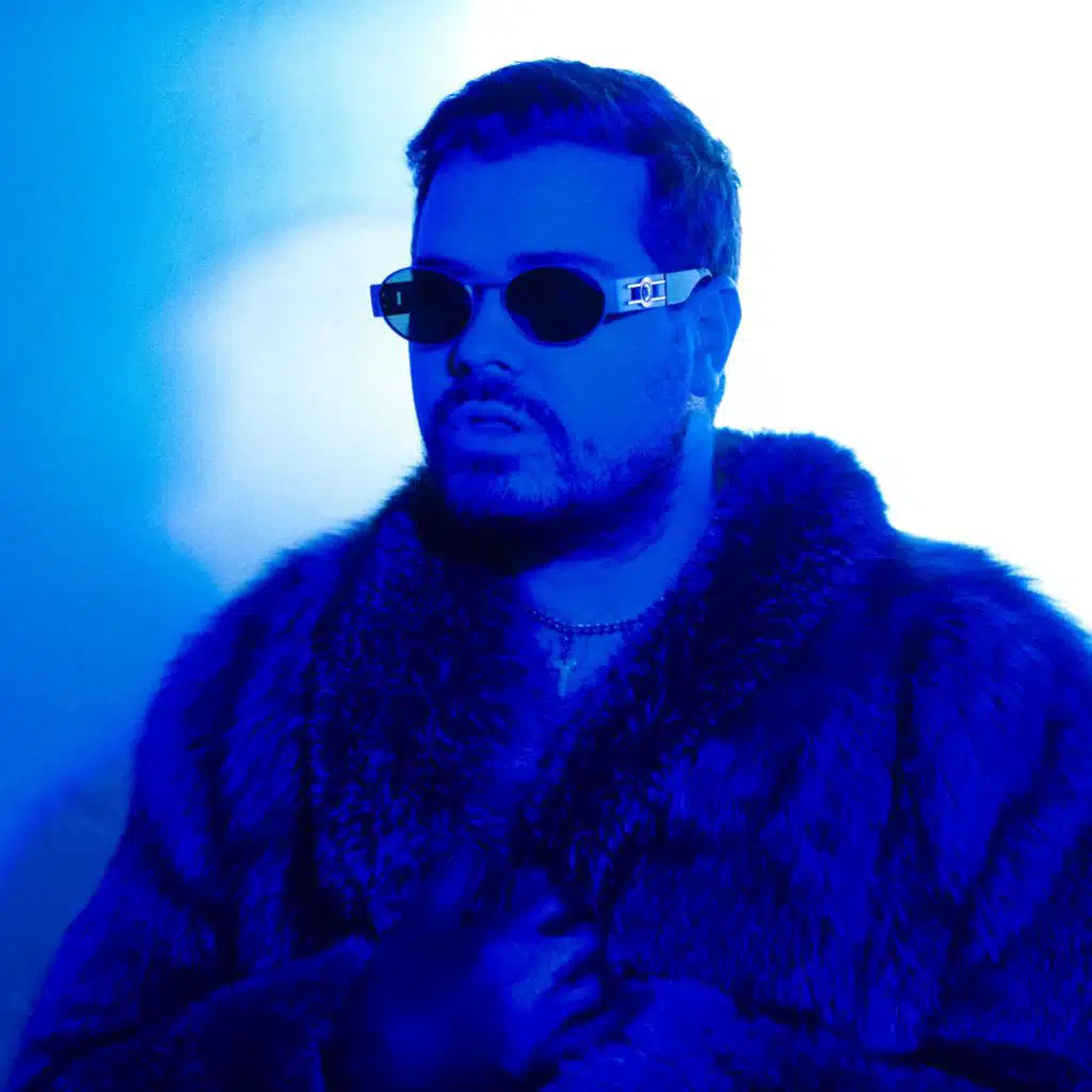 conspiracy theory (2025)