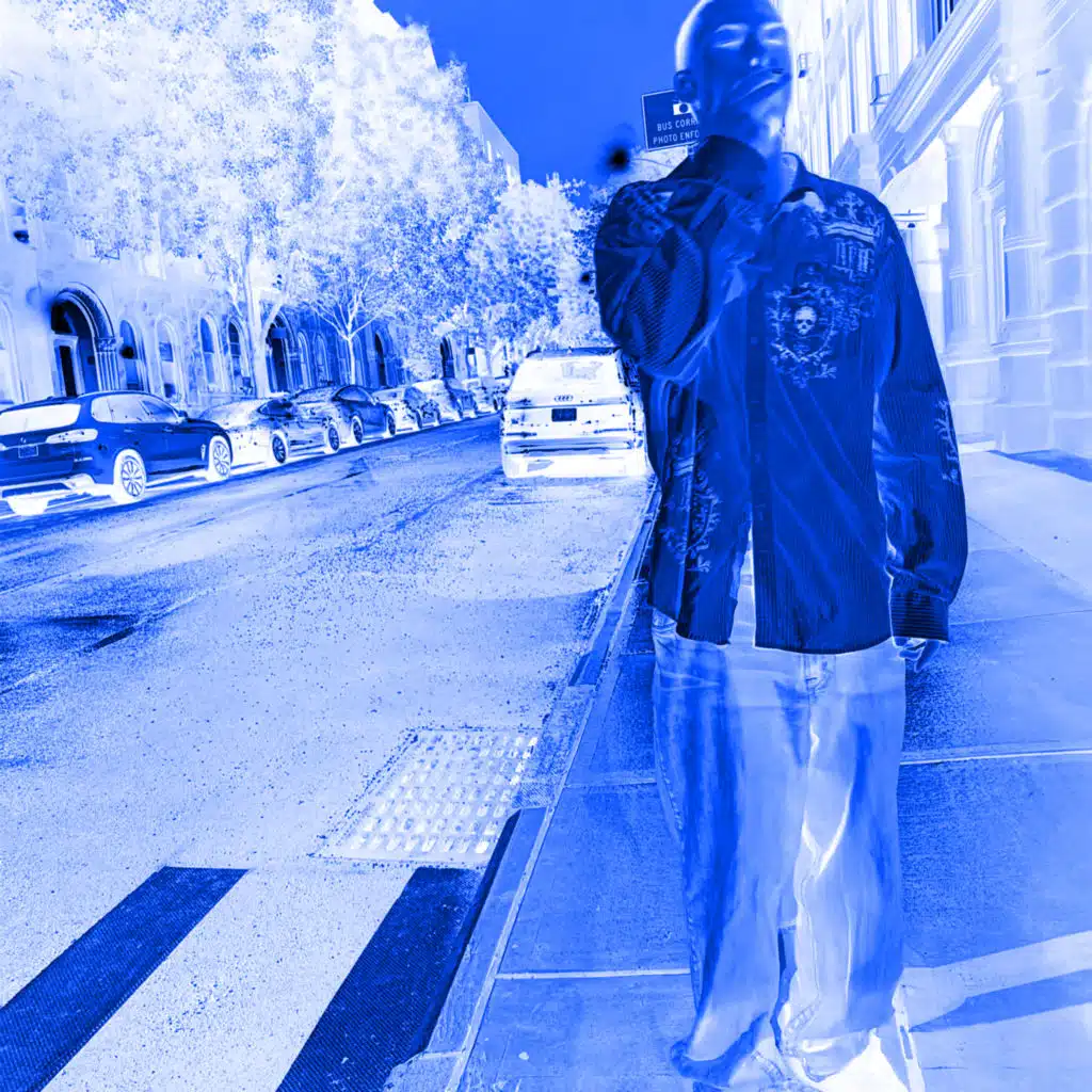 Moving 2! (feat. Nique)