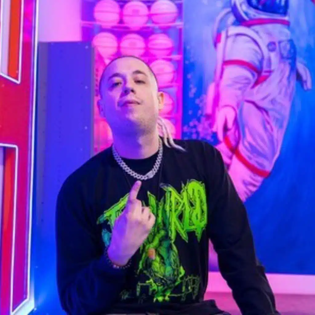 CRIS CRAY breaks down the art of hustling and staying authentic